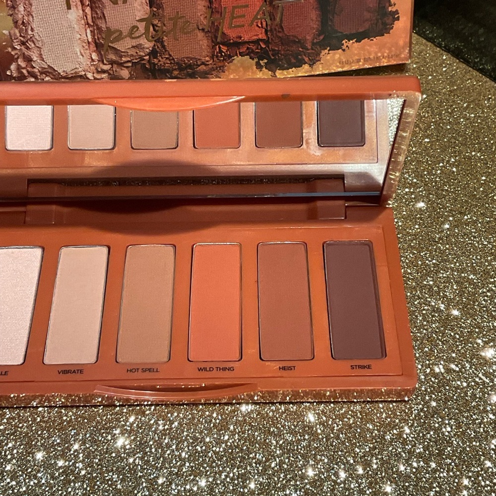 Urban Decay Naked Petite Heat Eyeshadow Palette - Picture 10 of 10